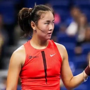 袁悦90分钟打卡下班新赛季两连胜进八强，黄泽林大逆转让球迷欢呼|破发|普罗佐罗娃|网球比赛|女单|比赛_新浪体育_新浪新闻